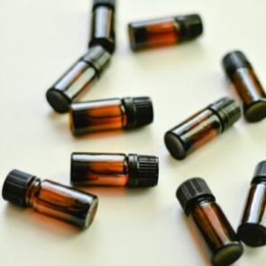 Fragrance Oils VS Essential Oils
