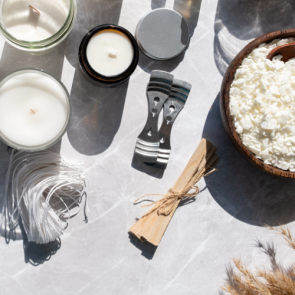 Why does Soy wax & paraffin wax perform differently in candle making?